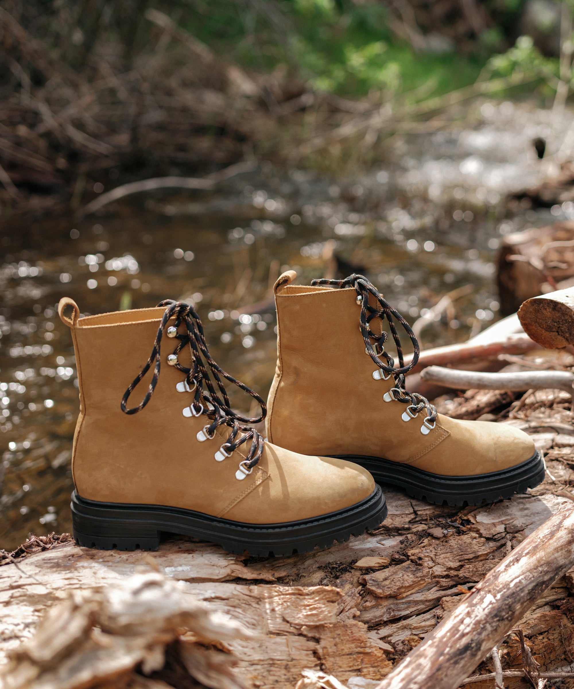 Oiled Leather Mountain Boot – Jenni Kayne