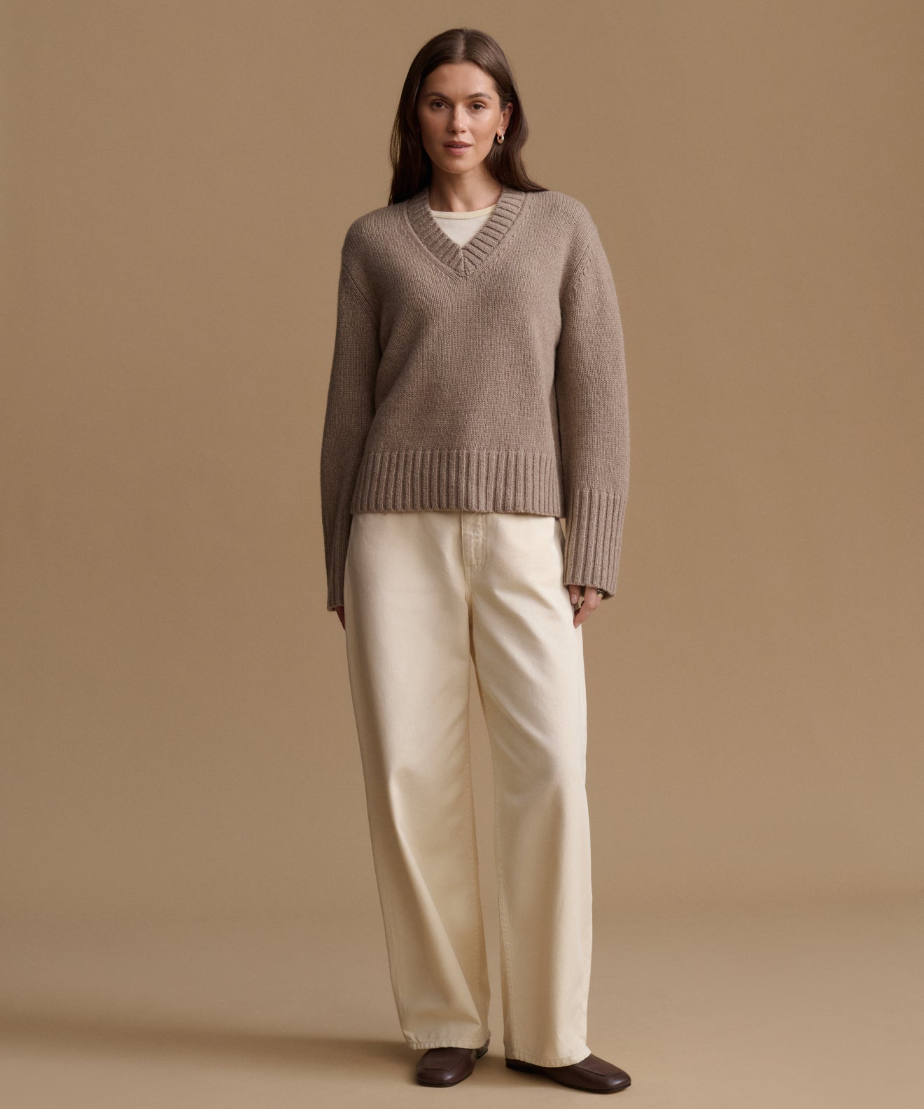 Cropped Cashmere Jet V-Neck