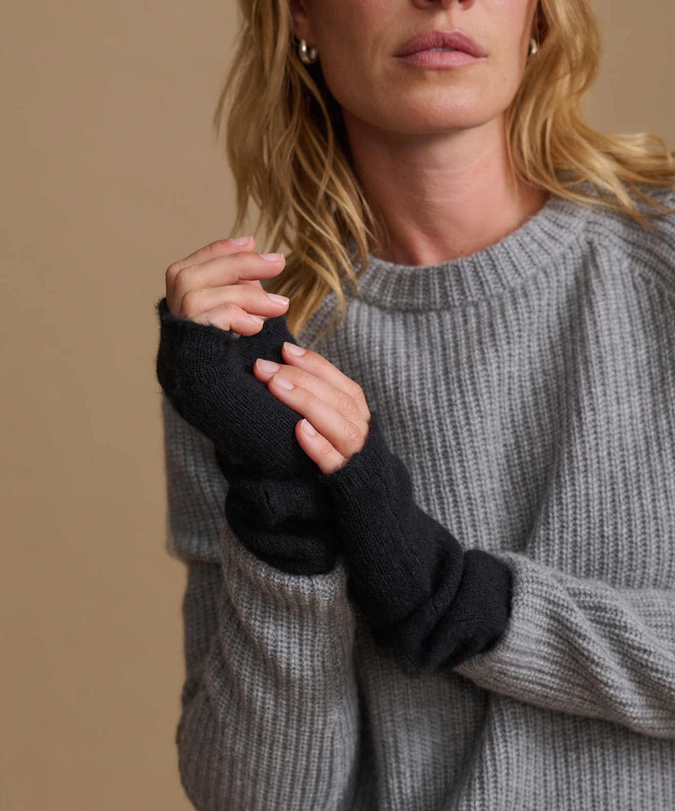 Fingerless Cashmere Gloves | Jenni Kayne