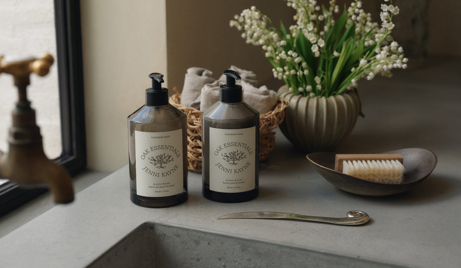 Oak Essentials Skincare & Self-Care Essentials | Jenni Kayne