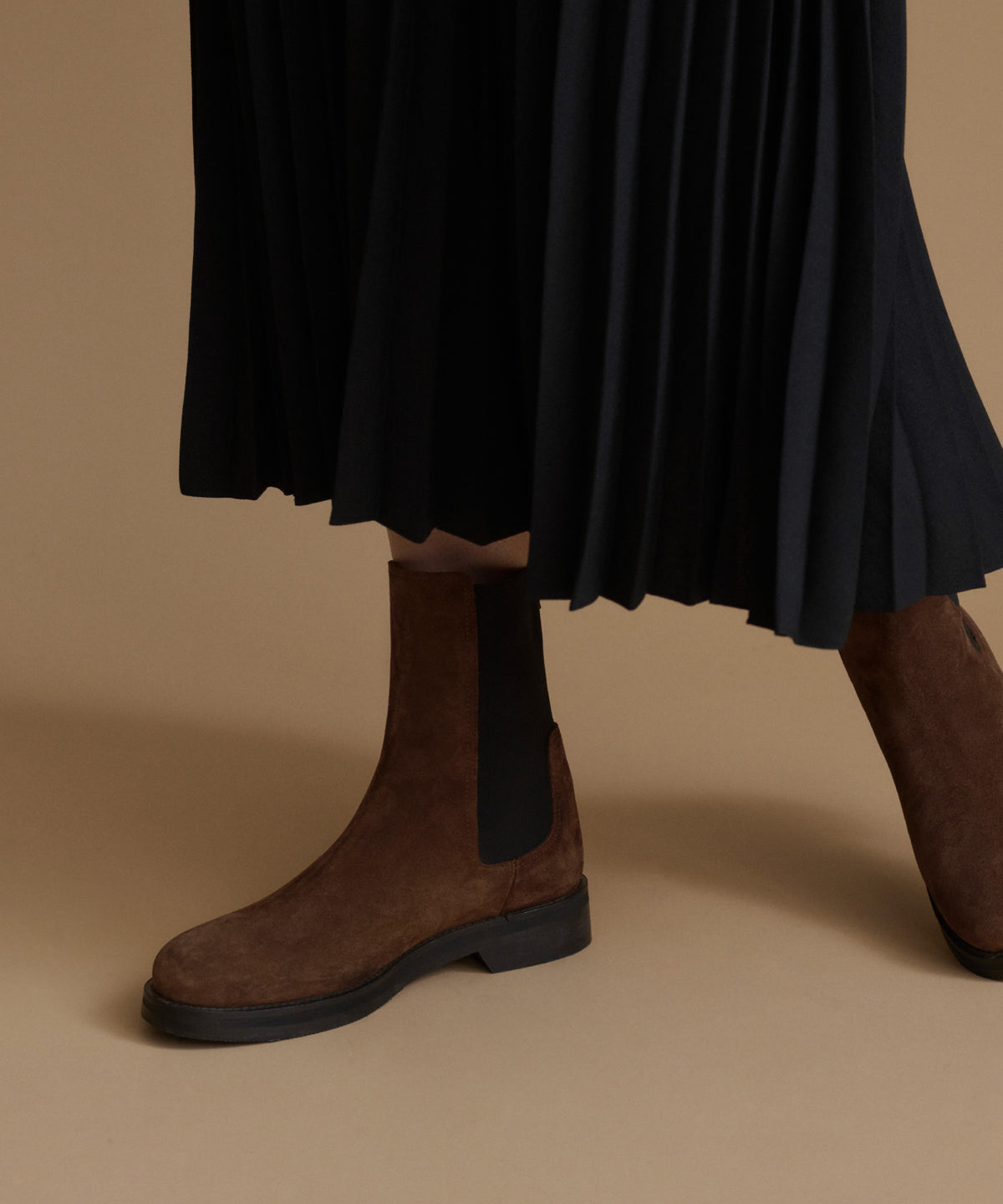 brown suede dress boots Jenni Kayne Women's Alden Chelsea - EVERPRETTY Elegant Gray-Blue Chiffon A tobacco suede upper june-drop-1 SIZE:15/15.5 34/35