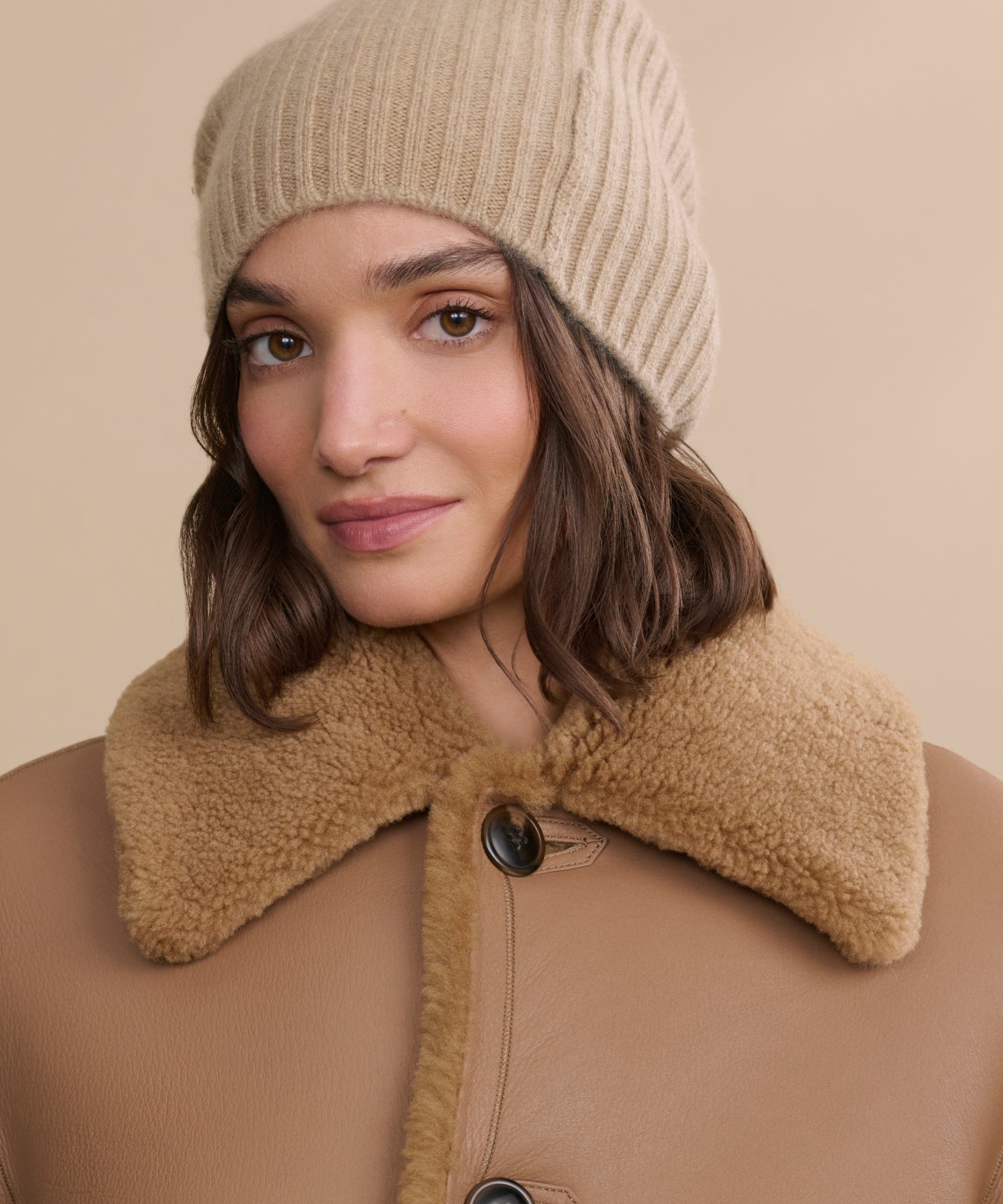 cashmere-beanie-caramel-  display picture 2