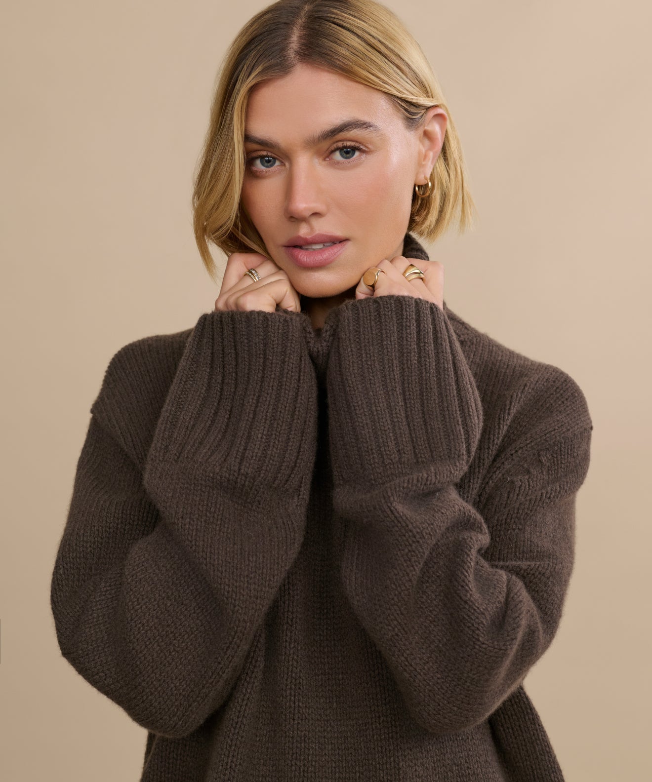 Cashmere Jet Turtleneck | Jenni Kayne