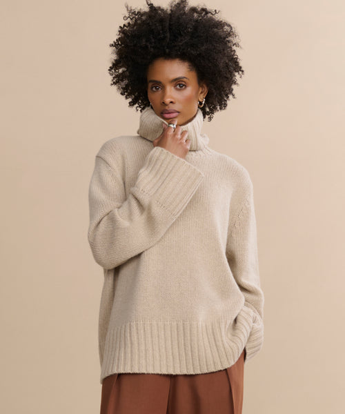 Cashmere Jet Turtleneck | Jenni Kayne