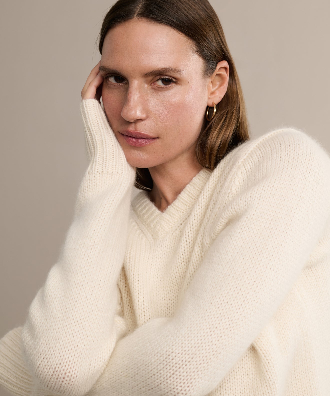 Cashmere Kate V-Neck | Jenni Kayne
