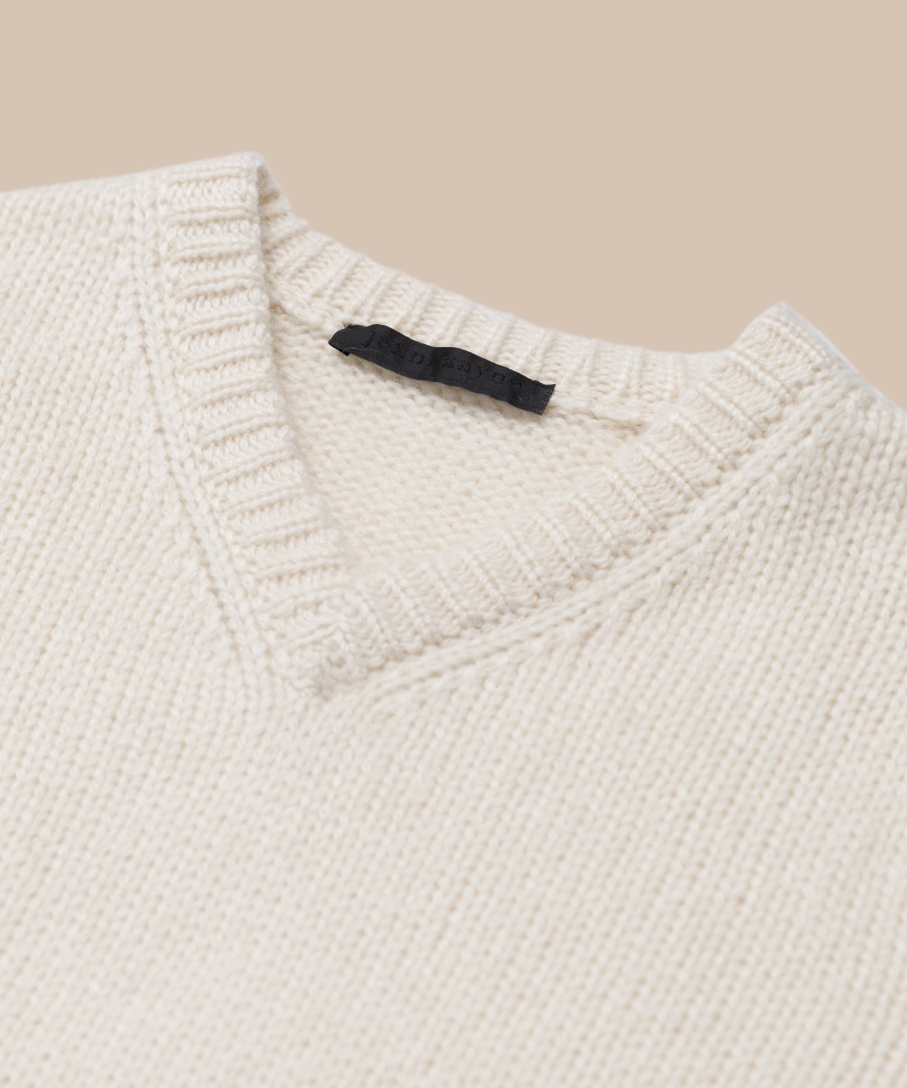 Cashmere Kate V-Neck | Jenni Kayne