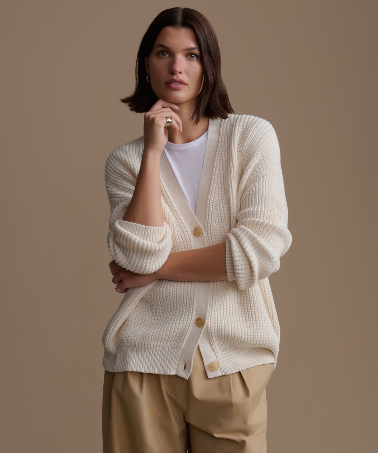 YONFA ニットケープカーディガン　ivory Women's Cashmere Cocoon Cardigan Ivory | Jenni Kayne