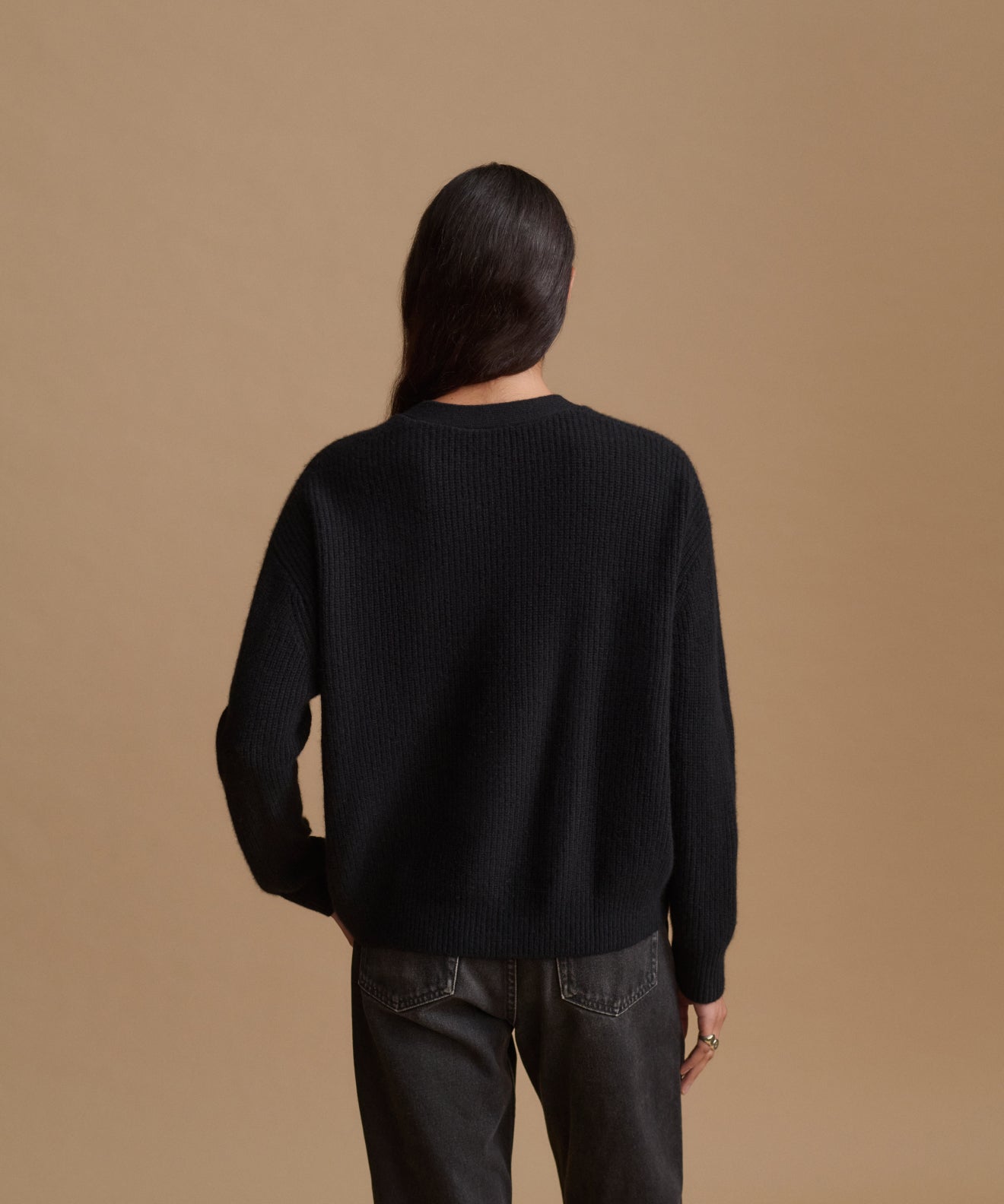 Women's Cropped Cashmere Cocoon Black | Jenni Kayne