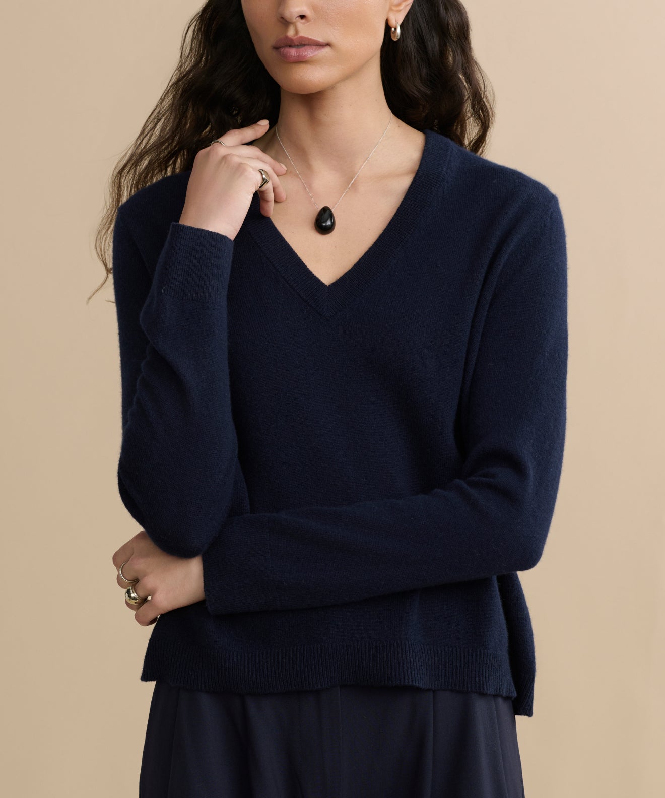 flynn-cashmere-sweater-dark-