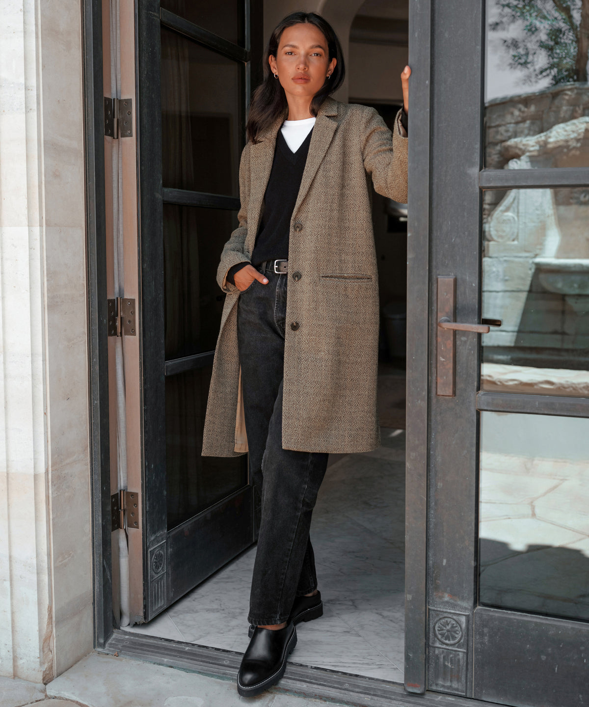 Jenni Kayne Black Leather Lug Sole Slip-On Clogs Leather Lug Mule | Jenni Kayne main image 3