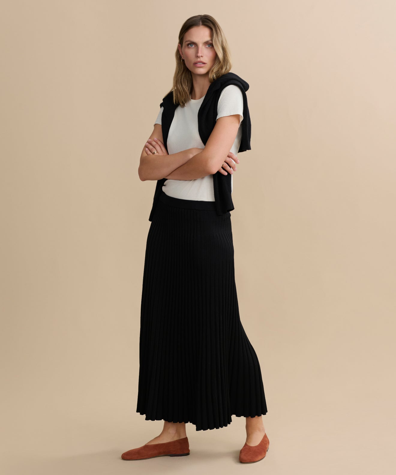 penelope-skirt-black-2.jpg?v=