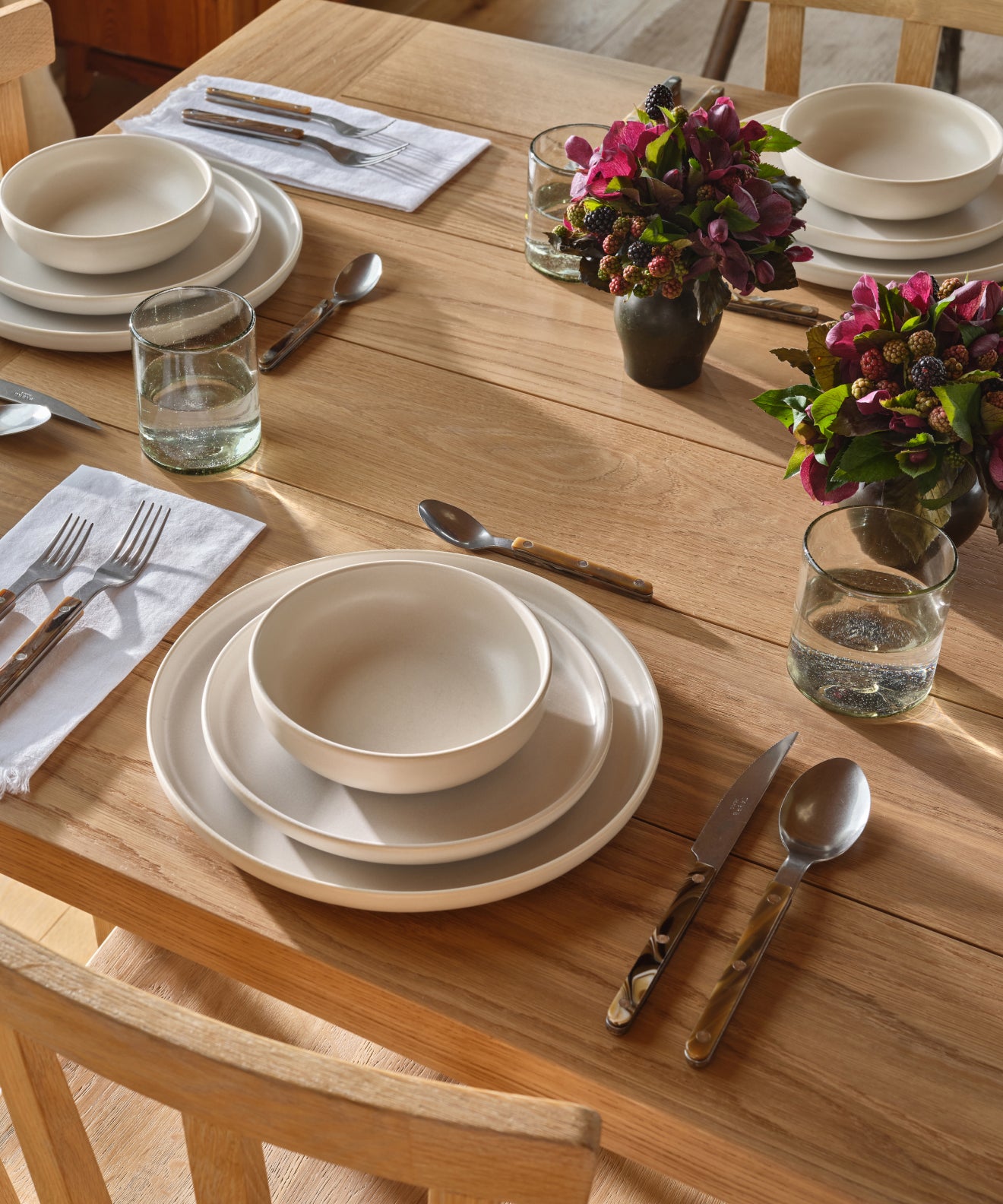 Bistro Vintage Finish Cutlery Set | Jenni Kayne