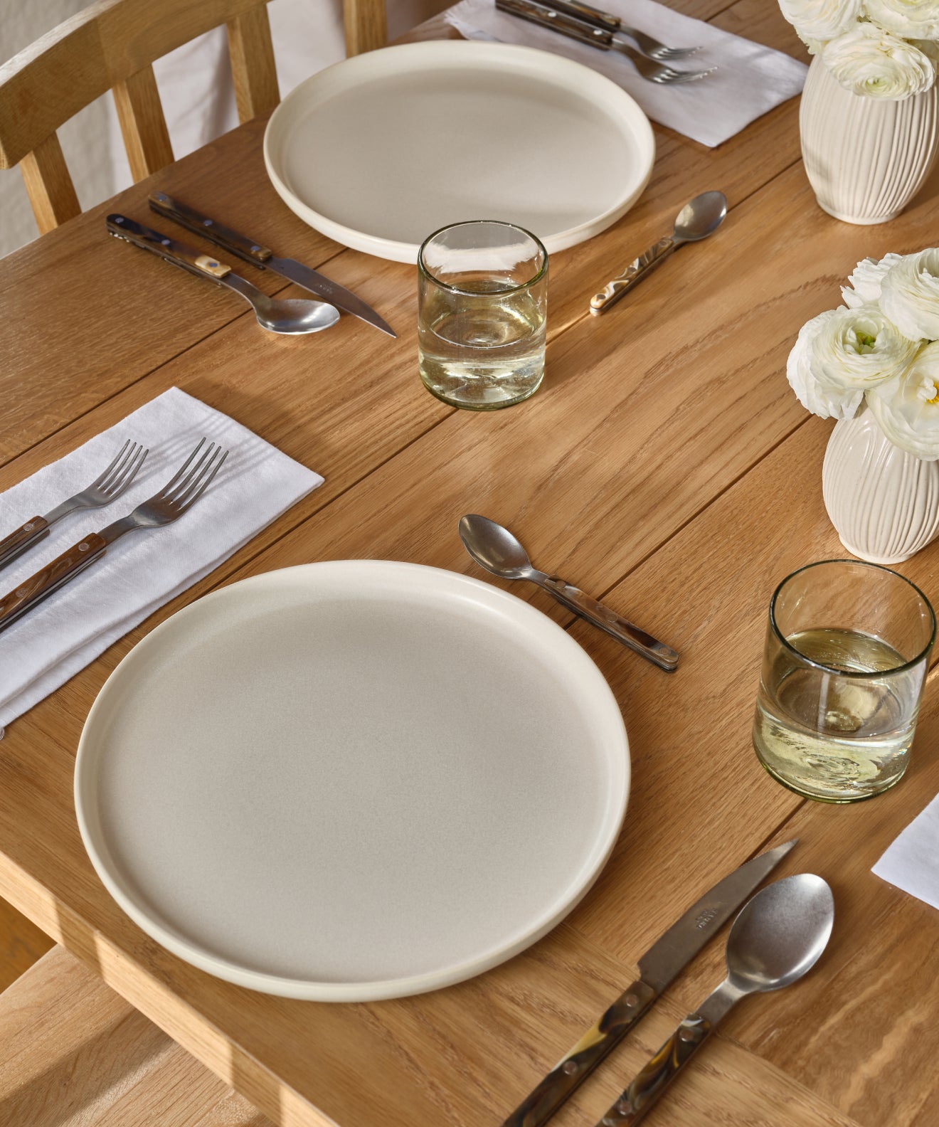 Bistro Vintage Finish Cutlery Set | Jenni Kayne