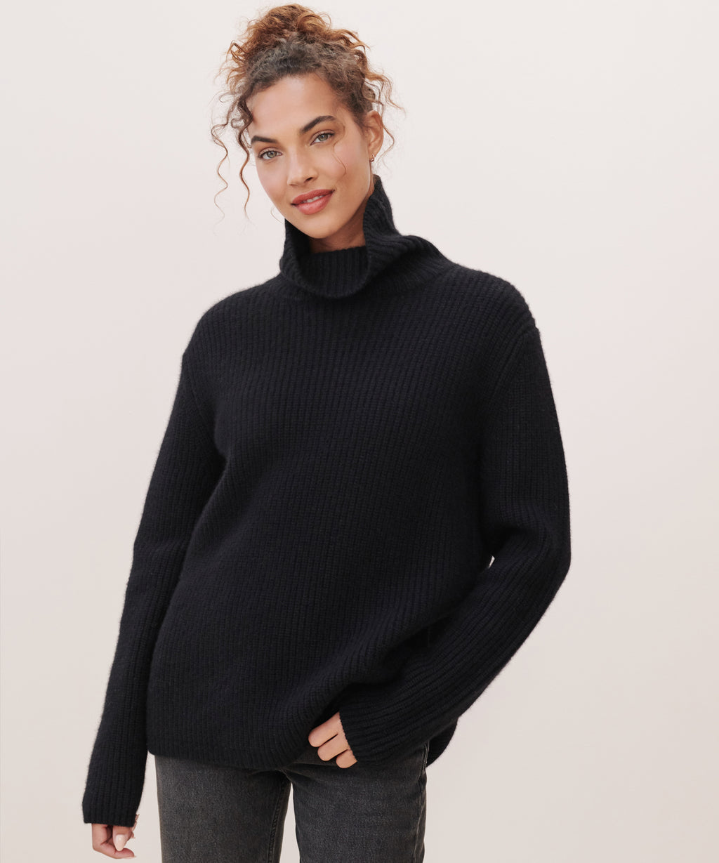 Cashmere Turtleneck Sweater - Black - Ladies