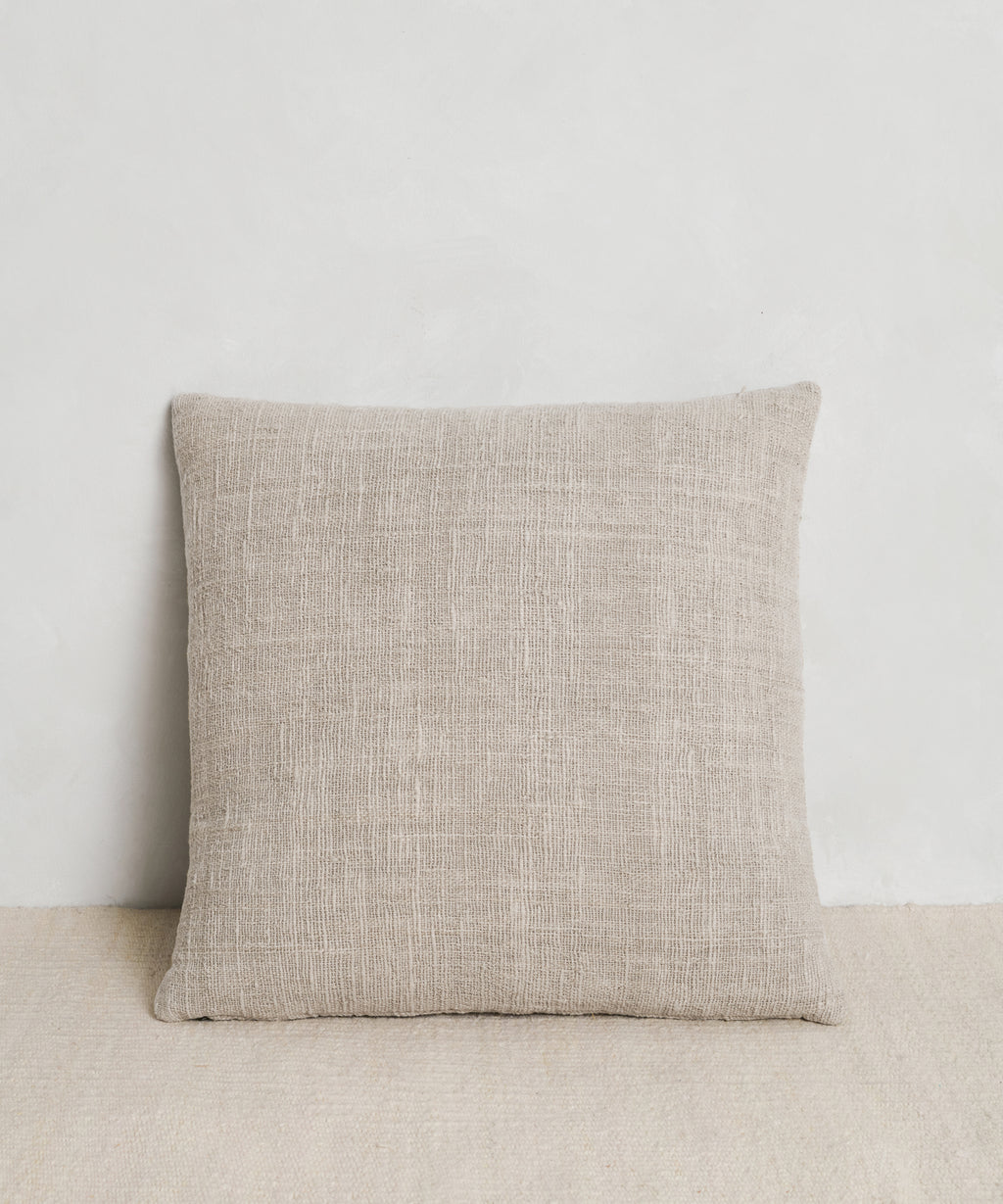 Meet the Pillows and Throws Made for Every Space – Jenni Kayne