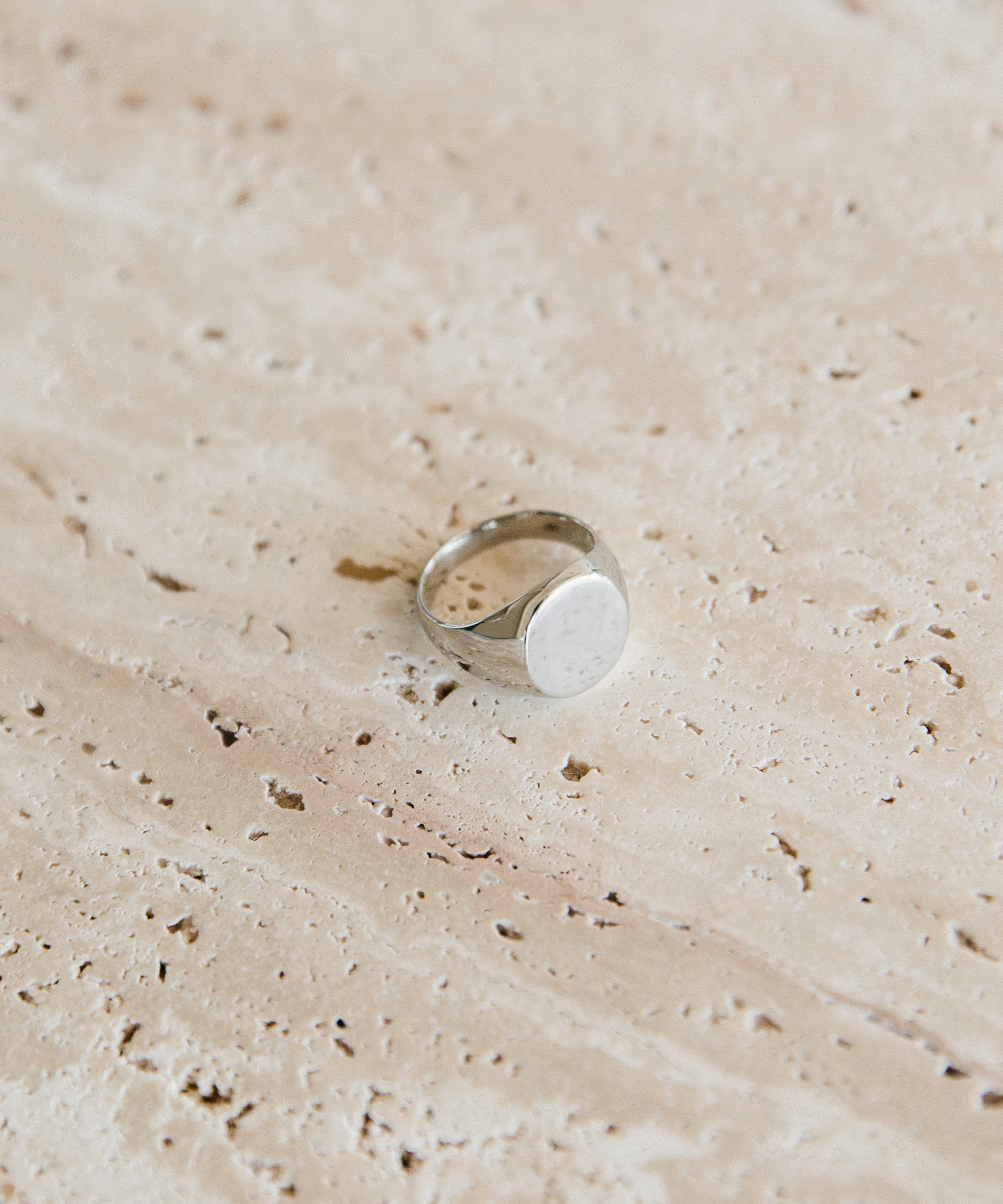 Gemma Signet Ring | Jenni Kayne