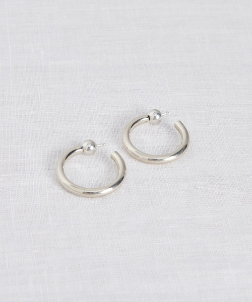 Petite Clara Hoops